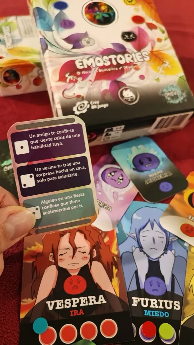 Cartas de Emostories con sus personajes de emociones